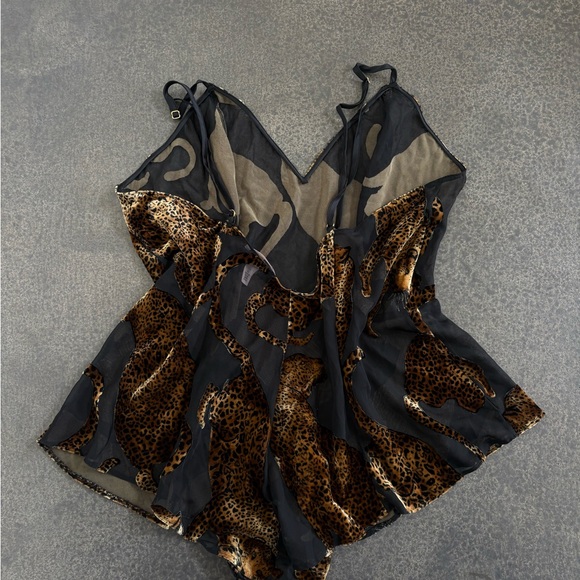 Victoria Secret Leopard Print Camisole Top - Picture 5 of 5
